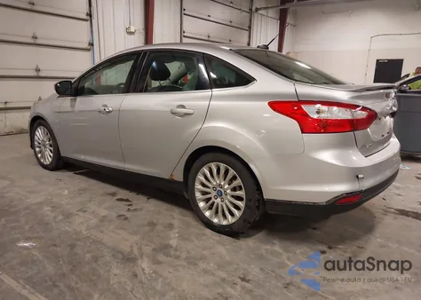 2012 Ford Focus Titanium from USA, damaged, VIN 1FAHP3J26CL174518